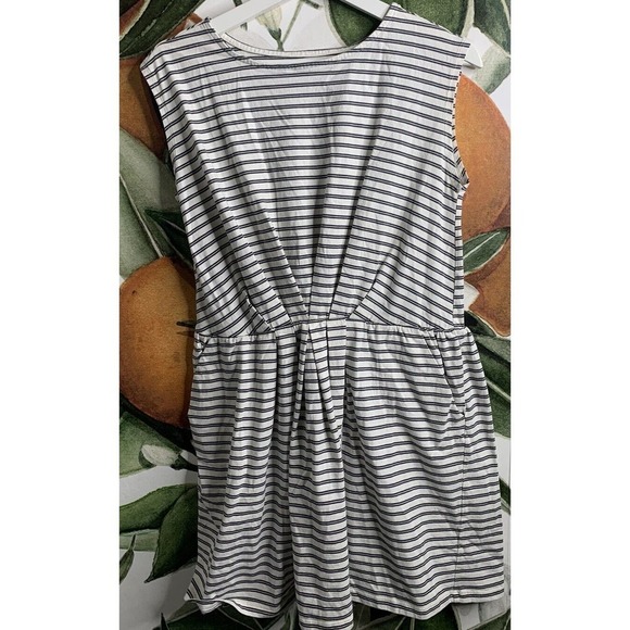 Tea Collection Girls Size 16 Striped Black & Cream Pleated Front Dress - Picture 1 of 5